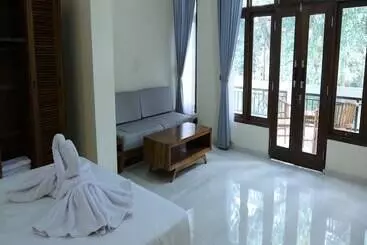 Pensão Vaneka Garden House