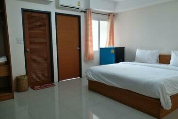 ホテル Jj Place Korat