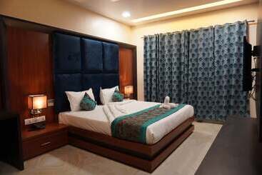 酒店 Surya International