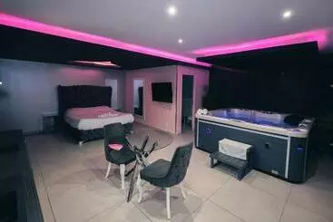 ベッドアンドブレックファースト Love Night Marseille Jacuzzi