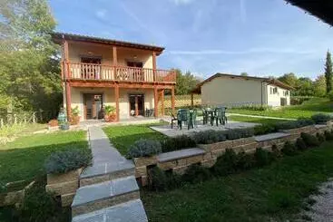 Hotel Albergo Diffuso Borgo Retrosi Di Amatrice