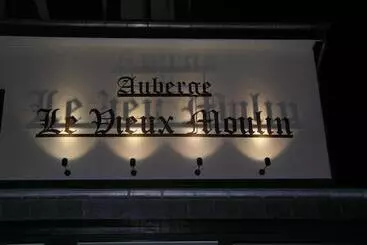 ホテル Auberge Le Vieux Moulin