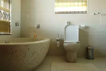 Majatalo Honolulu Lifestyle Guest Lodge