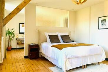 تختخواب و صبحانه La Musarde