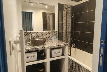 تختخواب و صبحانه 2 Chambres Côté Plage