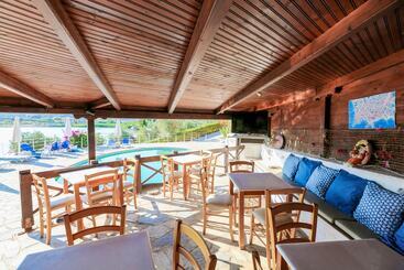 游客公寓 Villa Ariadni