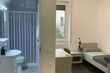 Huoneistohotelli Ostello Le Ville Di Cornigliano By Smart Home