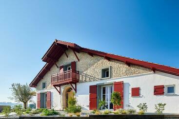 بنسيون Domaine Etxezahar