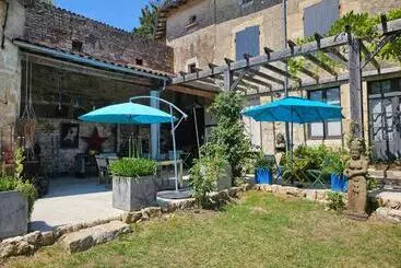 Aamiaismajoitus (B&B) Maison Fossemagne