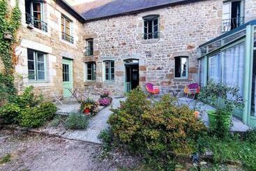 膳宿费 Le Cheval Blanc