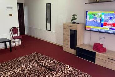 פנסיון Karra Hotels