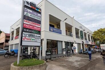 旅馆 2020 Travelers Inn