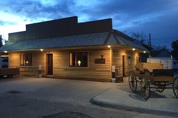 Hotel Creekside Downtown Vacation Suites, Only Adults 25 Or Older