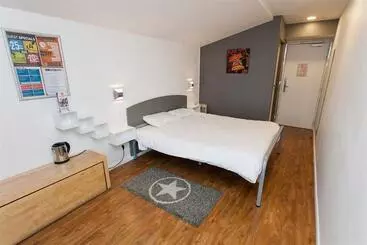 St Christopher S Inn Paris   Canal