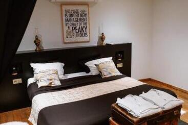 בית מלון כפרי Lofts In Town