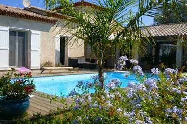 민박 La Passiflore