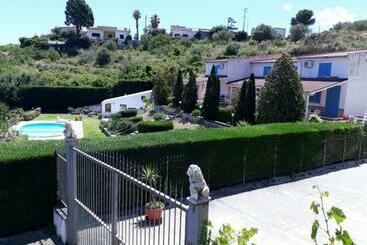 아파트호텔 Case Vacanze Con Piscina