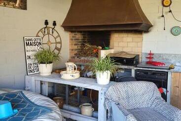 Bed and Breakfast A L Ecole Buissonnière, Chambre D Hôtes En Sidobre