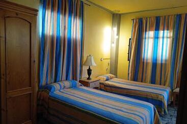 Bed and Breakfast Casa Proyecto Pepe Bravo   Arte De Manos Y Corazón