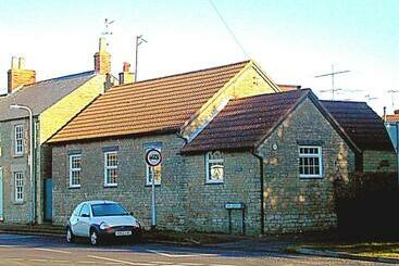 Middle Farm Villa B&b