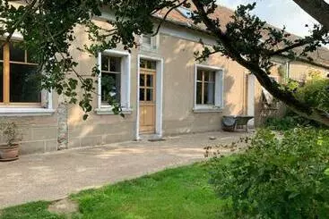 ベッドアンドブレックファースト Ferme Des Trois Poiriers, Teloché