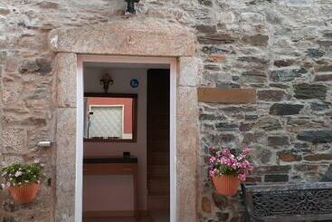 پانسیون Largo Da Fonte