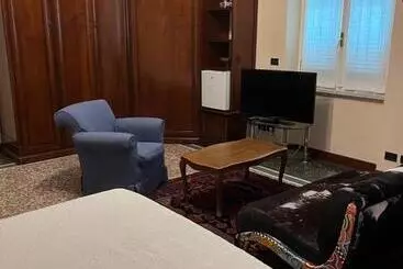 تختخواب و صبحانه Villa Mirosa