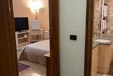 Aamiaismajoitus (B&B) Villa Mirosa