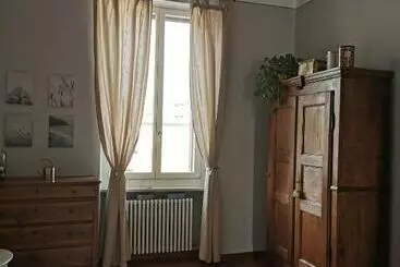 Pensione In Centro Da Laura, Via Repubblica 49 Bi