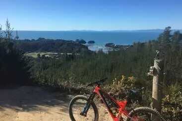 Aamiaismajoitus (B&B) Kaiteriteri Retreat