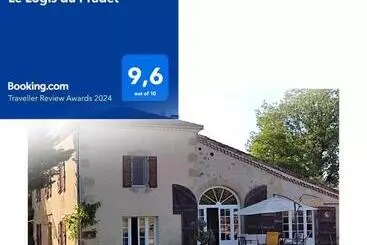 ベッドアンドブレックファースト Le Logis Du Pradet