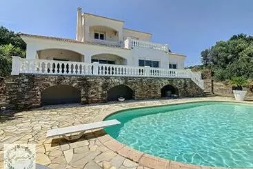 ホテル Seaview Villa Marlau