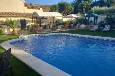 Cortijo Esquina B&b Guesthouse