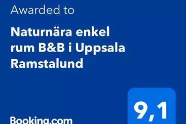 Naturnära Enkel Rum B&b I Uppsala Ramstalund