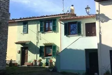 Pensionat Casa Lory Montevitozzo Frazione Sorano Camera Con Bagno Privato, Cucina E Salotto