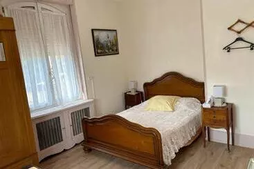 Bed and Breakfast Chambre Arnica Lit 140 Wifi Sdb Partagée