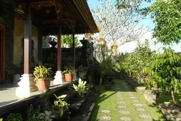 Pension  Puri Agung Family
