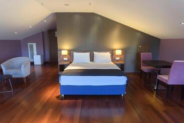 호텔 Holiday Inn Express Istanbul Altunizade By Ihg