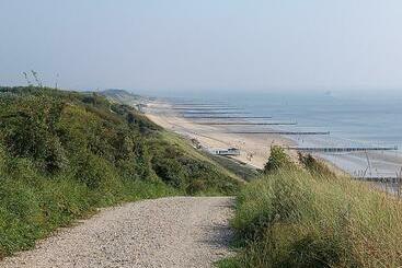 住宿加早餐 Room By The Sea