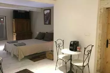 Bed and Breakfast Eyragues Suite Parentale
