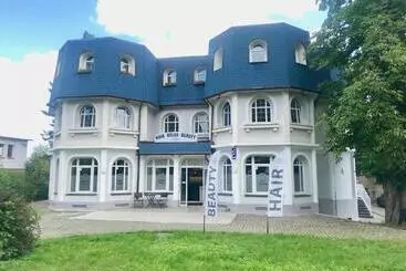 Hotel Grandlux Villa & Spa