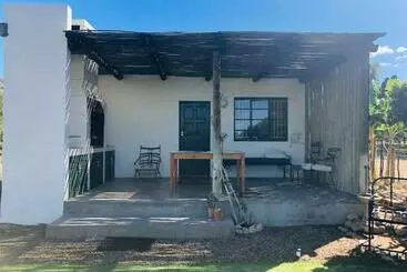 Majatalo Yellow House Prince Albert