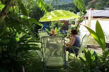 تختخواب و صبحانه Terrasse Du Piton