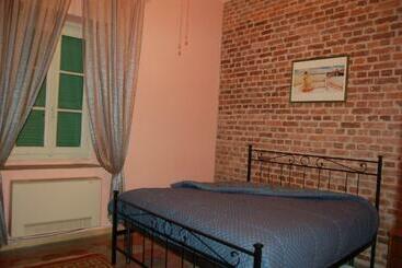 בית מלון כפרי Laghi D Insubria