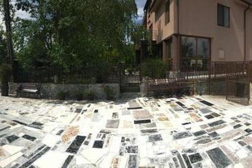 Pensiunea Calea Targovetilor