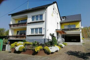 פנסיון Gästehaus Bausch