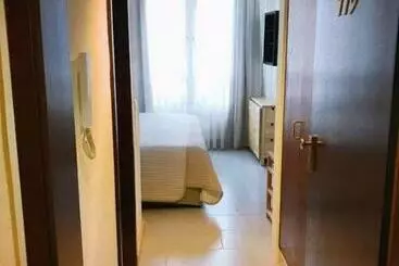 پانسیون Sroom 118 And 119 In Center