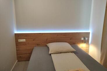 Pensão Sroom 118 And 119 In Center