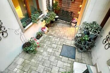 هتل Lumiere House Sibiu