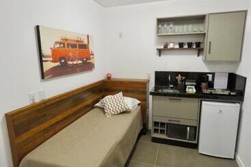 Pensão Banzai Brava Suítes